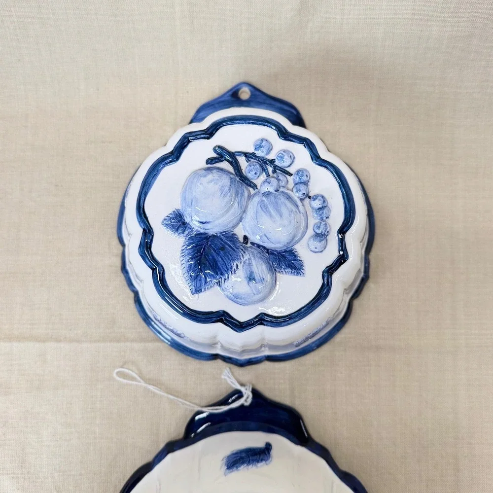 Vintage Blue White Hanging Ceramic Molds Pair Fruit Kitchen Wall Plate Decor